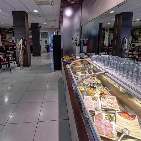 Capital Ξενοδοχείο 4*