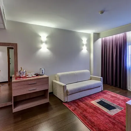 Capital Hotel
