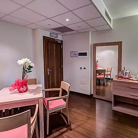 Capital Otel 4*